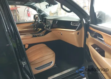 2022 Jeep Grand Wagoneer Series Iii 4X4 from USA, damaged, VIN 1C4SJVGJ2NS132321